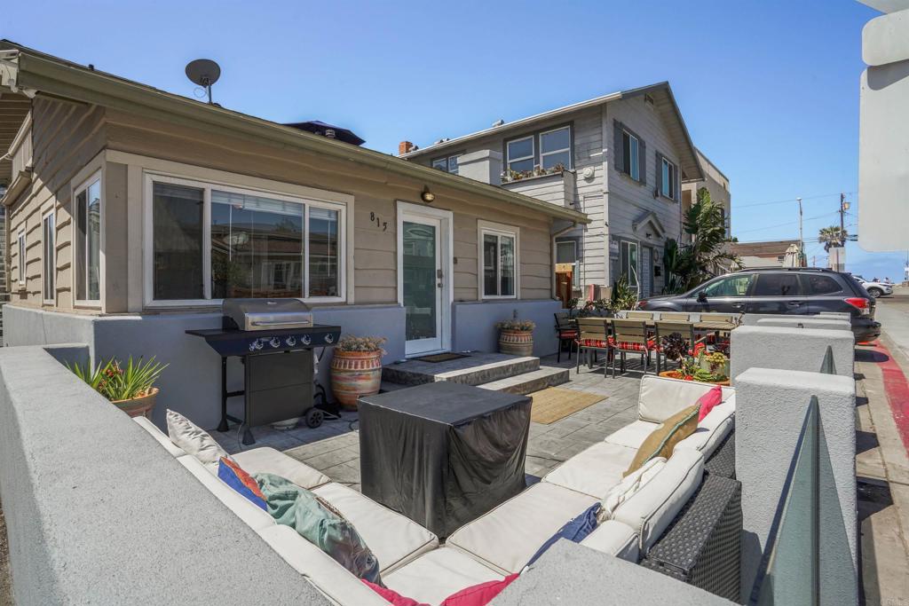 3492 Bayside Lane