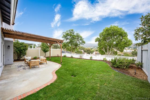 17636 Azucar Way, San Diego CA: https://media.crmls.org/mediaz/f25b6af5-4310-4e76-9779-d7f799814cfc.jpg