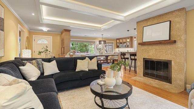 161 E Floresta Way, Portola Valley CA: https://media.crmls.org/mediaz/f25bc754-8578-49d3-b246-8aa1dbe3df23.jpg