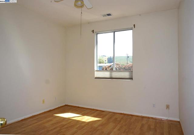 30278 Willowbrook Rd, Hayward CA: https://media.crmls.org/mediaz/f25c518d-e1b5-45c6-a7ec-093202aaa4ac.jpg