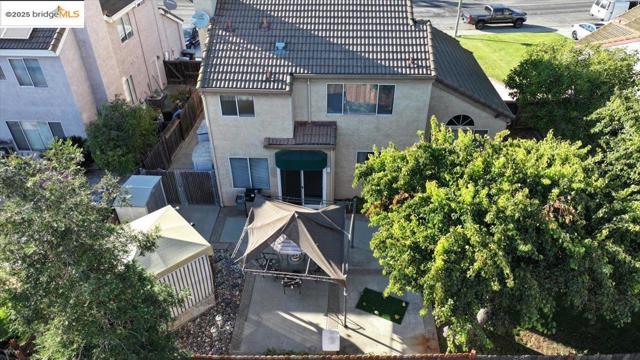 1531 Rutherford Ln, Oakley CA: https://media.crmls.org/mediaz/f25c8621-0c6d-4a17-bec9-bac9aee25af4.jpg