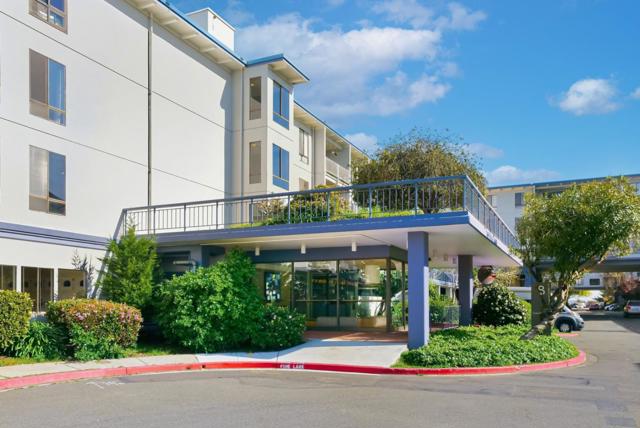 8 Commodore Drive, Emeryville CA: https://media.crmls.org/mediaz/f25c9818-ddf8-4d33-b1dc-c4548138aef0.jpg