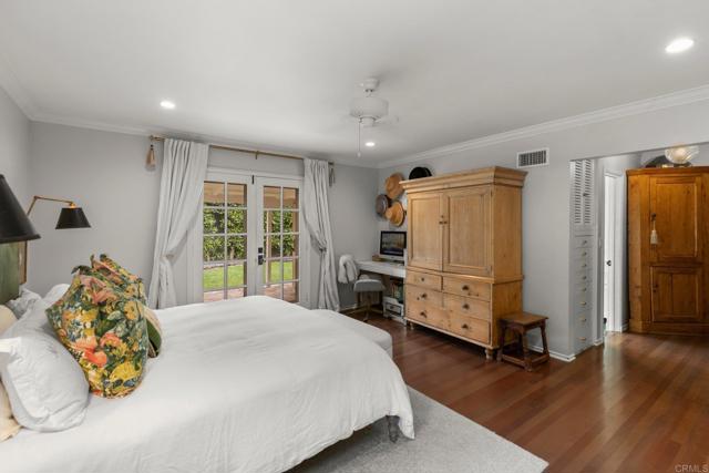 315 Mira Monte, La Jolla CA: https://media.crmls.org/mediaz/f25dffcd-4df5-4140-9c20-a2a68efb718f.jpg