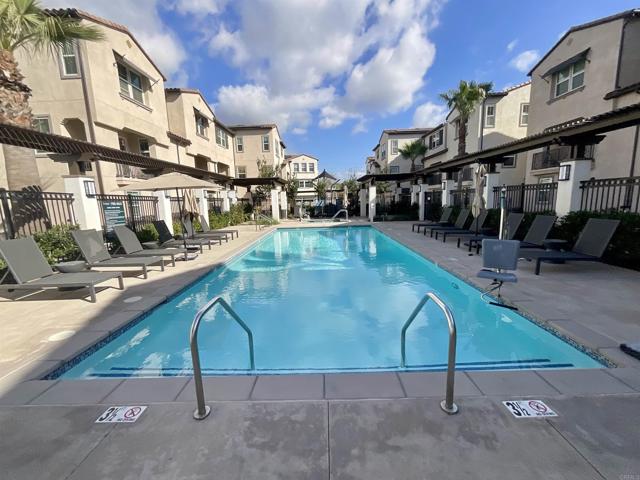 Detail Gallery Image 28 of 42 For 419 Atlas, Escondido,  CA 92025 - 2 Beds | 2/1 Baths