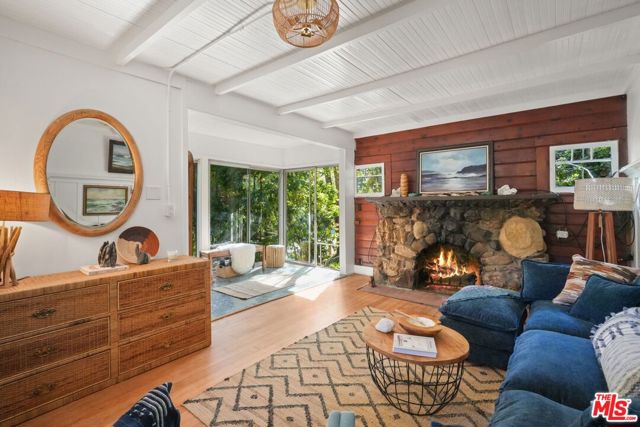 860 Old Topanga Canyon Road photo 8