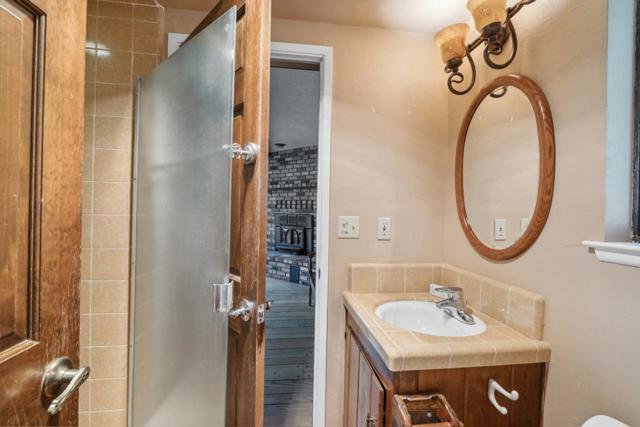 240 Buck Knoll Road, Boulder Creek CA: https://media.crmls.org/mediaz/f25f5f12-eba3-4ce2-a3a9-084c1bebc6eb.jpg
