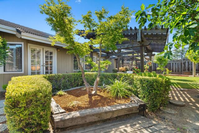 5949 Porto Alegre Drive, San Jose CA: https://media.crmls.org/mediaz/f2605a0e-e160-46f9-852c-f04813278999.jpg