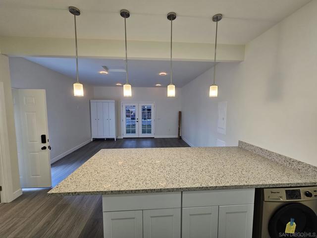 Image 8 of 14 For 2702 Grove St  04