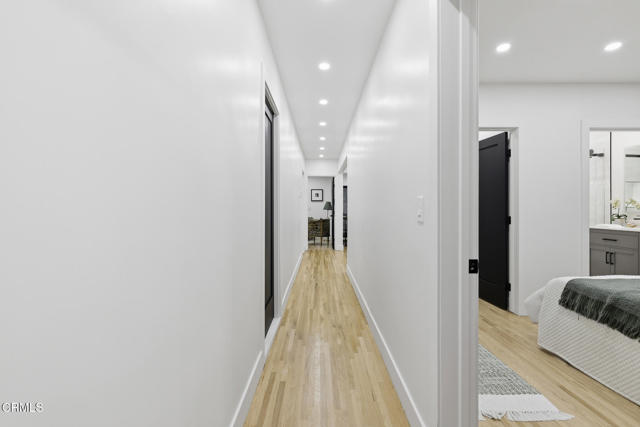 Detail Gallery Image 31 of 63 For 2001 Kenilworth Avenue Ave, Los Angeles,  CA 90039 - 4 Beds | 4 Baths