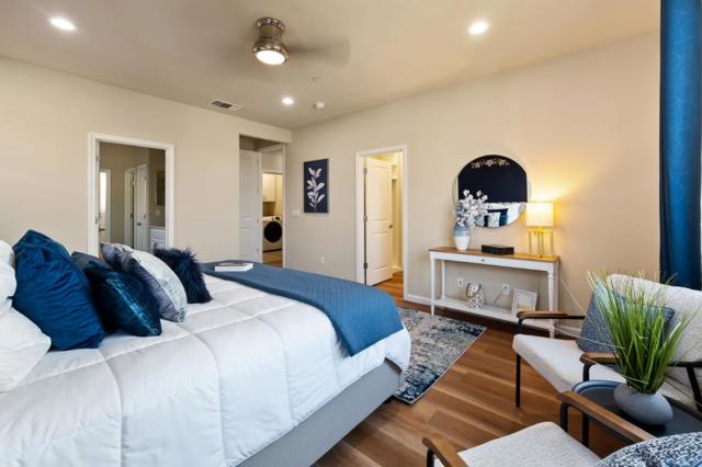 Image 33 of 62 For 32210 Regents Boulevard