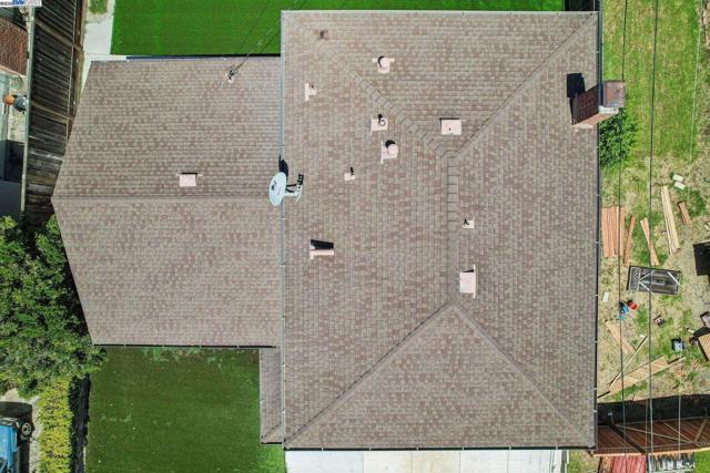 48344 Conifer St, Fremont CA: https://media.crmls.org/mediaz/f2645c7e-1802-4b18-8137-80be7fdf0c0c.jpg