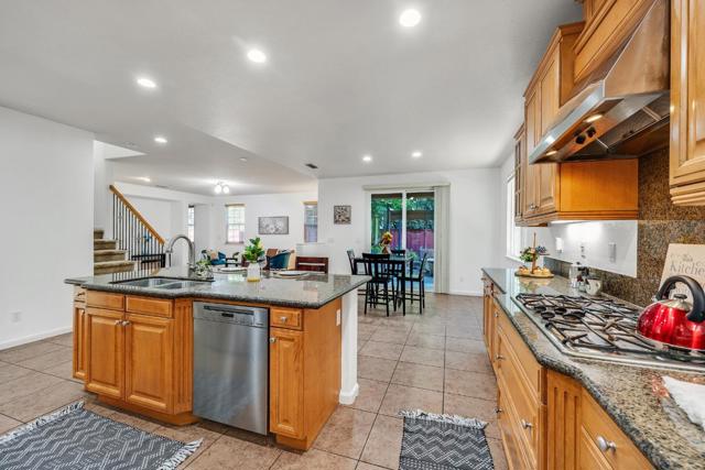 134 N Menlo Park Street, Mountain House CA: https://media.crmls.org/mediaz/f264d4a2-8248-4337-8cf0-d0669462905f.jpg