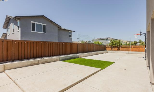 2306 Mozart avenue, Lathrop CA: https://media.crmls.org/mediaz/f264e632-a078-44cf-b01d-f056f79a63e0.jpg