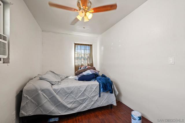 4015 Boston Ave, San Diego CA: https://media.crmls.org/mediaz/f266a29c-81a6-42d4-9fc8-3ac673b50571.jpg