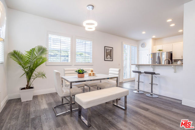 29266 Pilgrim Court, Valencia CA: https://media.crmls.org/mediaz/f26878f0-7d3e-4a9b-8a21-2379ced28fde.jpg