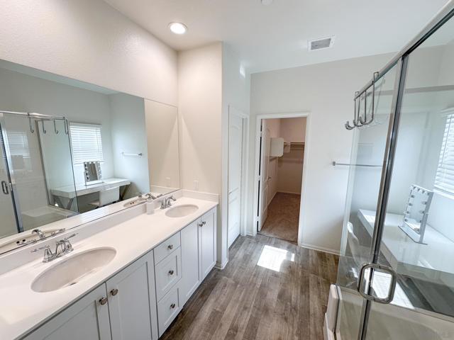 30721 Hawkscrest Drive, Winchester CA: https://media.crmls.org/mediaz/f26a904d-7e87-499e-a123-0bd4f8150f79.jpg