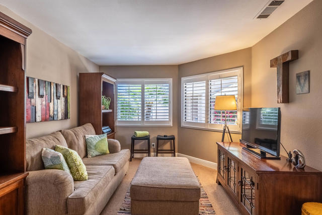 39432 Narcissus Way, Palm Desert CA: https://media.crmls.org/mediaz/f26b1f64-fa23-4f76-af15-e411885ccee7.jpg