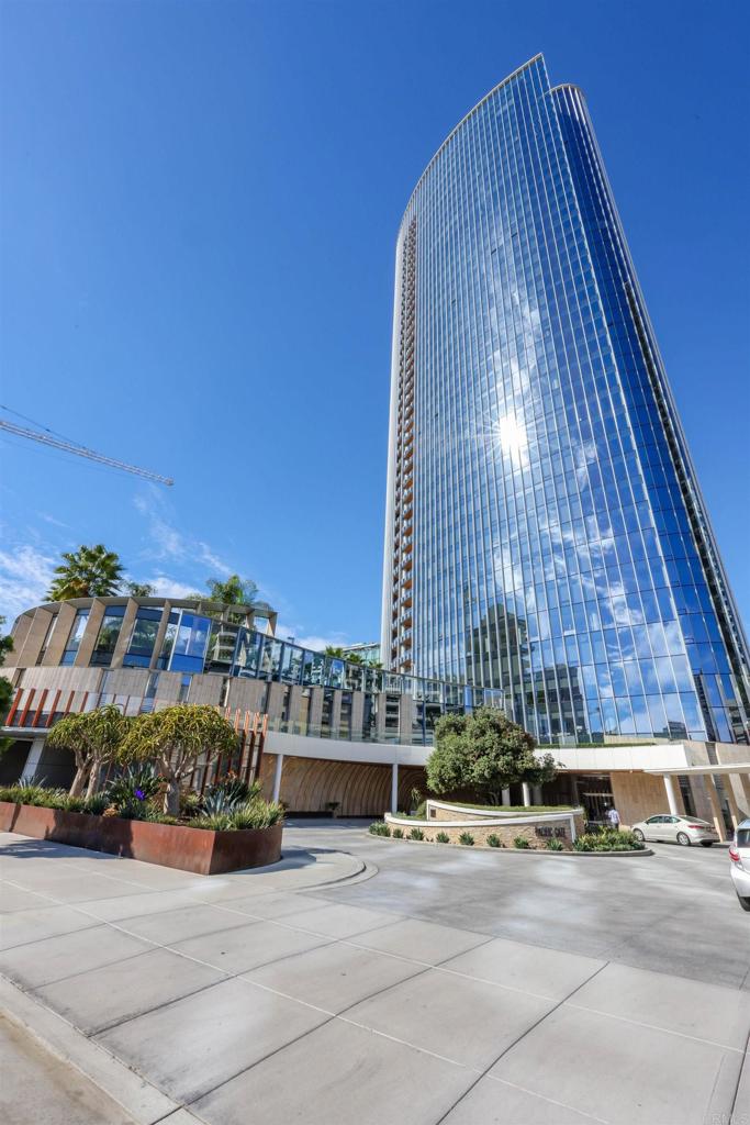 888 E Street - photo 2