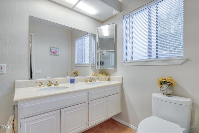 Detail Gallery Image 40 of 70 For 652 Stonebrook St, Simi Valley,  CA 93065 - 4 Beds | 2/1 Baths