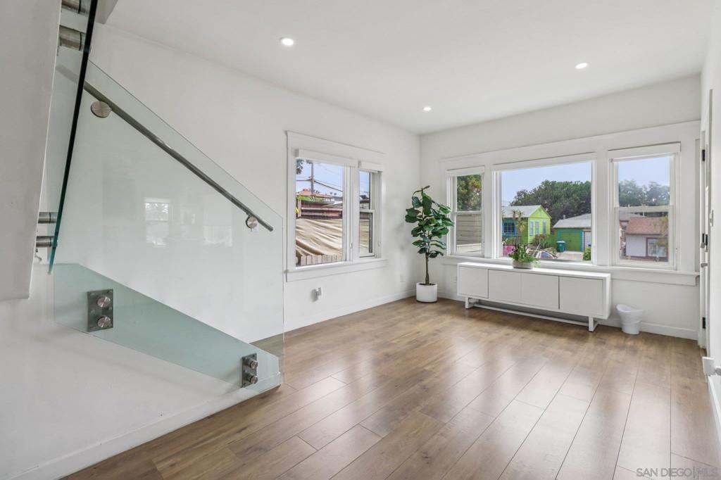 MLS #250044141SD image #14