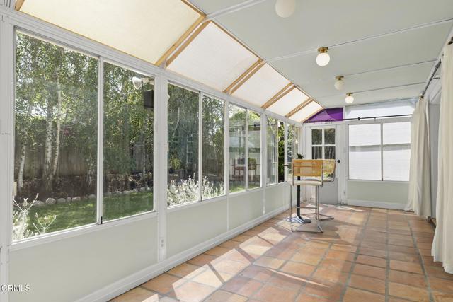 2426 Warbler Avenue, Ventura CA: https://media.crmls.org/mediaz/f26db934-9142-483b-aa3d-07c36880bdaf.jpg