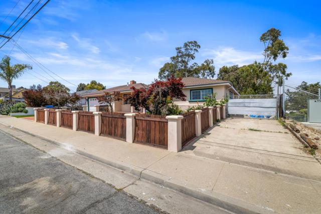 1575 Military Avenue, Seaside CA: https://media.crmls.org/mediaz/f26dfde9-8021-475e-9f89-297fc54f092b.jpg