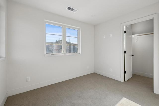 577 Creekside Court, Half Moon Bay CA: https://media.crmls.org/mediaz/f26e9847-7f07-41e9-a461-a6af2a0e7883.jpg