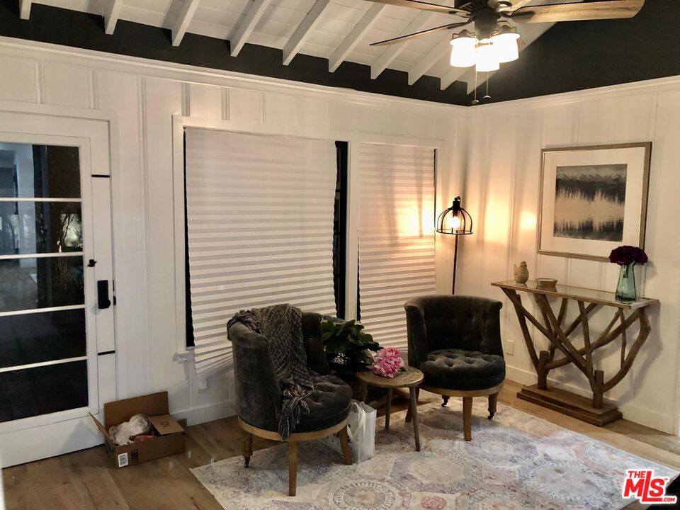 https://media.crmls.org/mediaz/f26eaca2-e56d-4496-a803-ccadaacf99d5.jpg?preset=X-Large