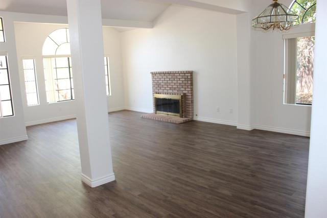 Detail Gallery Image 4 of 28 For 1760 Harold Rd, Escondido,  CA 92026 - 3 Beds | 2 Baths