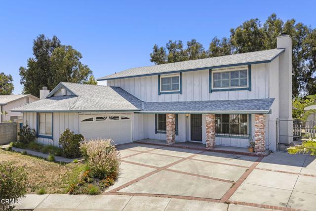 2575 Gayle Place, Simi Valley CA: https://media.crmls.org/mediaz/f26ef3cc-4ccb-41a8-95df-99a3eb3773b8.jpg