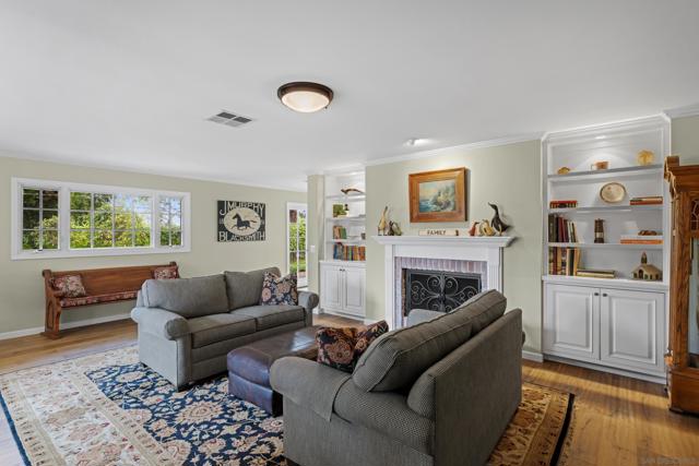 16327 Woodson View Rd, Poway CA: https://media.crmls.org/mediaz/f26f6668-ef06-4378-9576-2c182fa97366.jpg