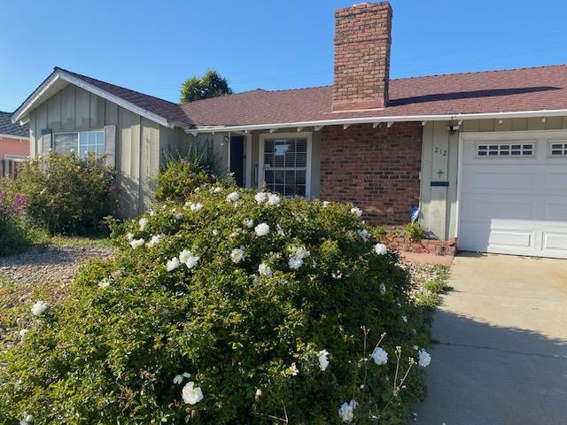 212 Iris Drive, Salinas CA: https://media.crmls.org/mediaz/f270829c-6fcc-4e6f-8aa6-42792f0984f2.jpg