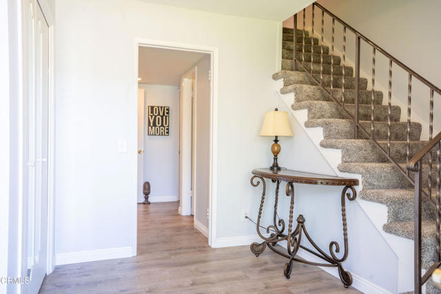 1584 Prima Ct, Camarillo CA: https://media.crmls.org/mediaz/f270ab14-2a99-4d15-8e2b-38e4759d501e.jpg