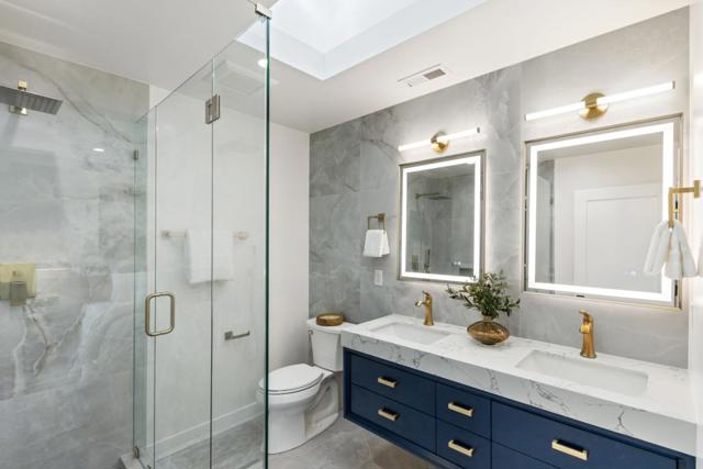 3845 East Lake Way, Redwood City CA: https://media.crmls.org/mediaz/f270cbe2-bbcc-4e4e-a7c4-19b3653771f6.jpg