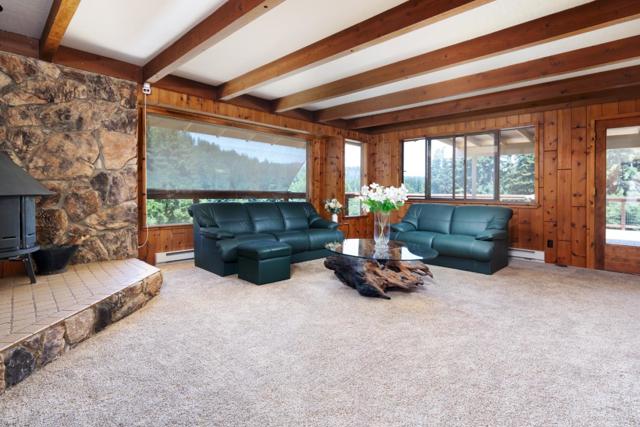 16400 Highway 9, Boulder Creek CA: https://media.crmls.org/mediaz/f2713309-63ba-4ad1-a44d-10811a1f1419.jpg
