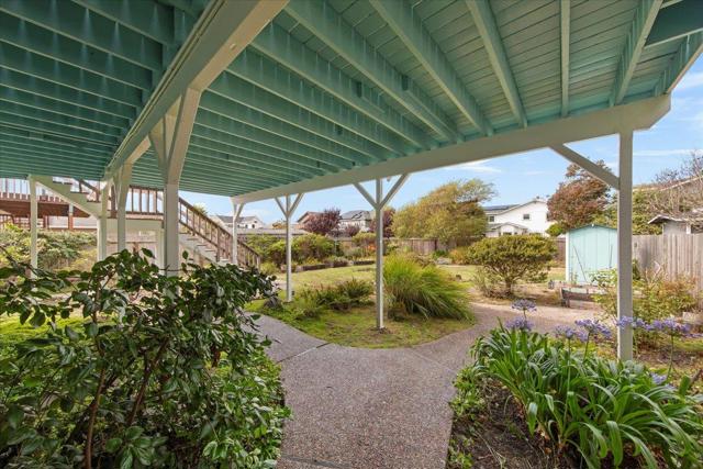 323 Garcia Avenue, Half Moon Bay CA: https://media.crmls.org/mediaz/f271b6ac-d046-4ed2-84f0-a4af5c2efd16.jpg
