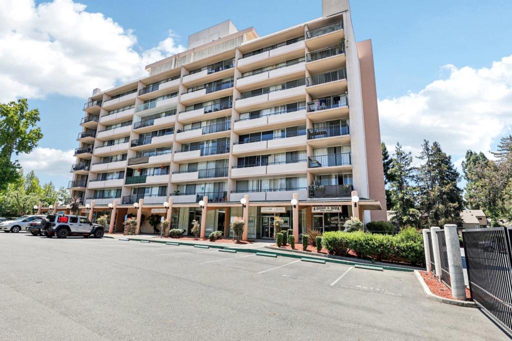 3909 Stevenson Boulevard #306