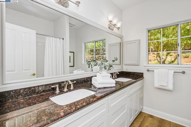 Image 22 of 48 For 952 Gray Fox Cir