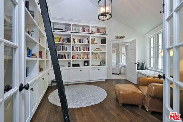 Image 29 of 55 For 3640 Longridge Avenue