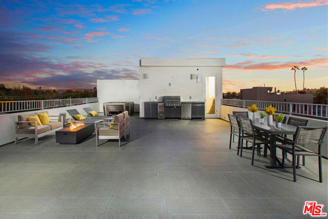 6066 Saturn Street, Los Angeles CA: https://media.crmls.org/mediaz/f2753b7e-7b90-47a5-9a21-f3d13821a5fc.jpg