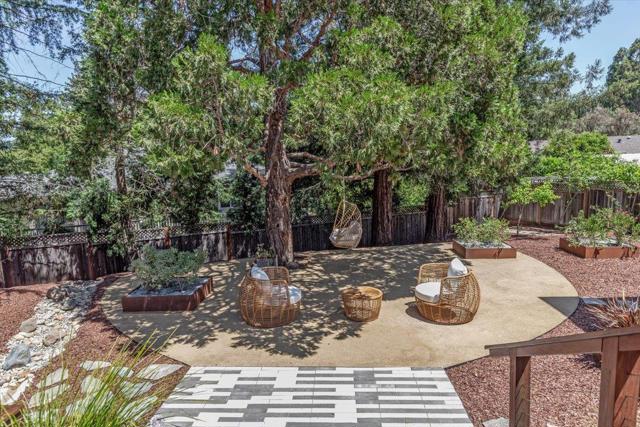 15902 Rochin Terrace, Los Gatos CA: https://media.crmls.org/mediaz/f2768621-3484-43e4-bfbb-b8b7b36c249b.jpg