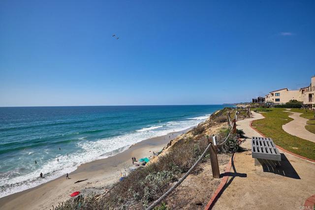 561 S Sierra Avenue, Solana Beach CA: https://media.crmls.org/mediaz/f2777428-315c-4680-803b-79e32e387f16.jpg