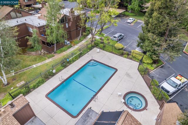 879 Camelback Pl, Pleasant Hill CA: https://media.crmls.org/mediaz/f2789043-43ef-4d98-a338-e2da1c7f2445.jpg
