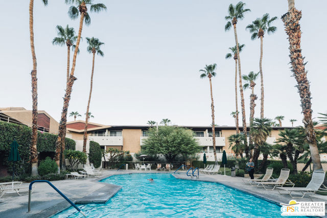 Image 19 of 25 For 467 Calle El Segundo  D24