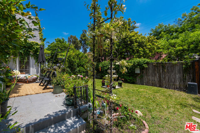 523 S Coronado Street, Los Angeles CA: https://media.crmls.org/mediaz/f278cede-dd31-49c4-b1f1-056bd1f57516.jpg