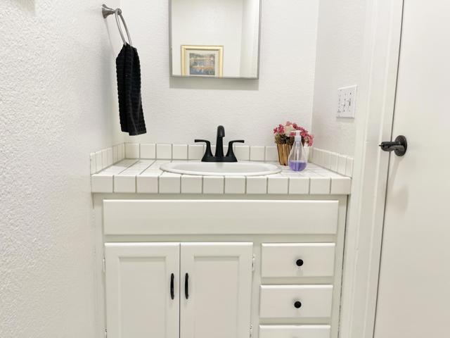 73167 Alice Marble Lane, Palm Desert CA: https://media.crmls.org/mediaz/f278e1c7-f632-451a-b48a-fbf42a84a6a7.jpg