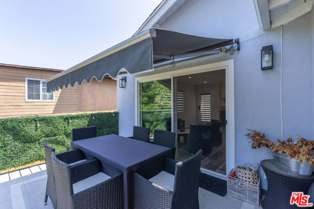 10315 Fairgrove Avenue, Tujunga CA: https://media.crmls.org/mediaz/f278f422-ac15-4754-be5d-9ffc8477fa30.jpg