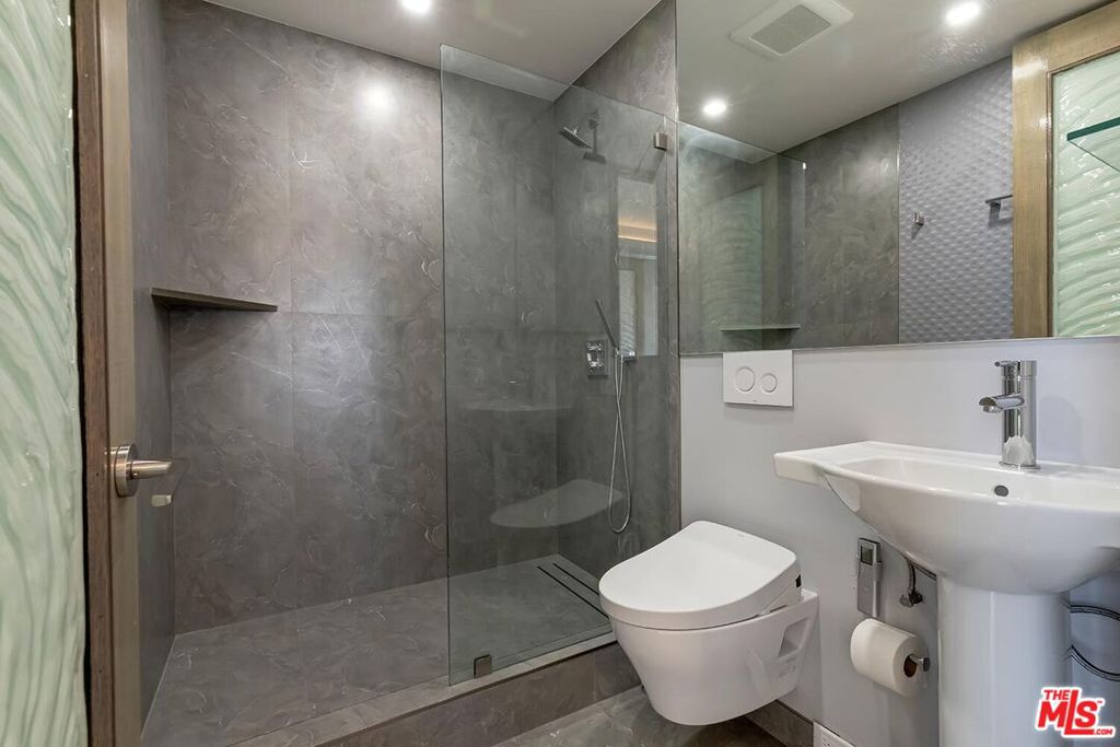 MLS #26858845 image #16