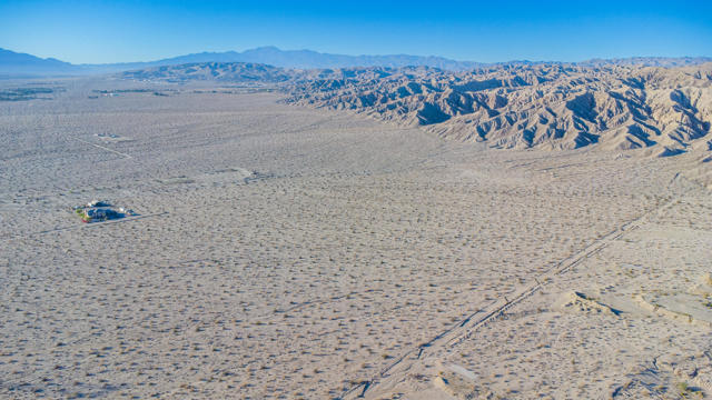 0 Shadow Mountain Lane, Thousand Palms CA: https://media.crmls.org/mediaz/f27a0230-ec8f-40be-8768-42f8110fff56.jpg