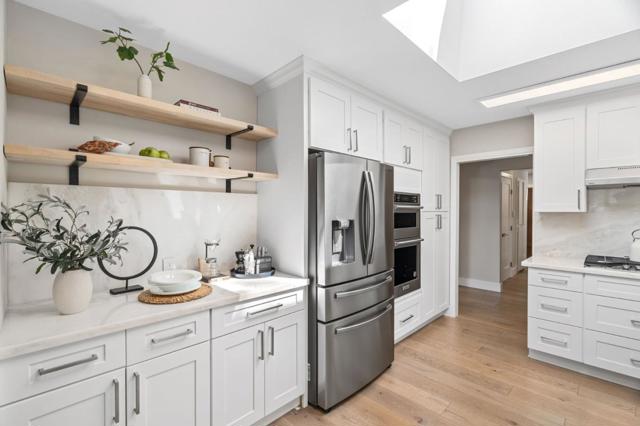 140 Stonybrook Road, Los Gatos CA: https://media.crmls.org/mediaz/f27a1eaa-7f15-4564-b243-b7b5c9ab5beb.jpg